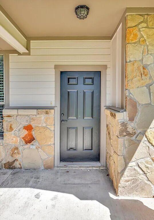 Photo - 137 Flat Creek Dr