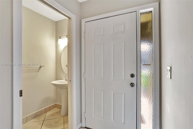 Photo - 4615 Carambola Cir S