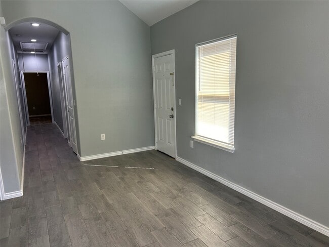 Photo - 16956 W Ivanhoe St