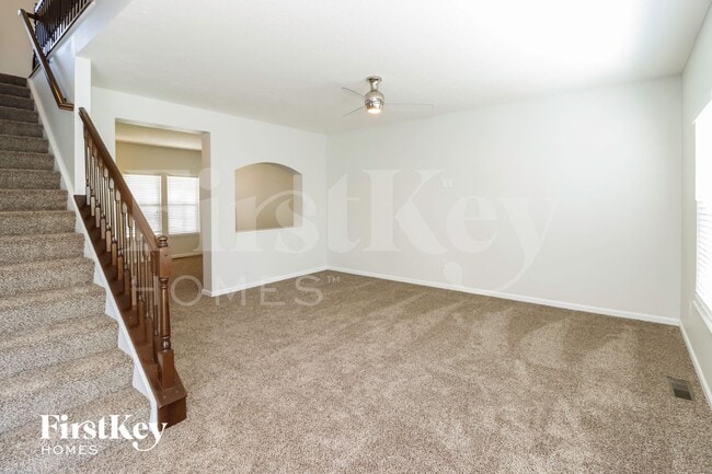 Photo - 1081 Carrington Pl