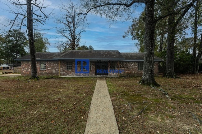 Building Photo - 3 Bed/2 Bath Home in the Heart of Pearl