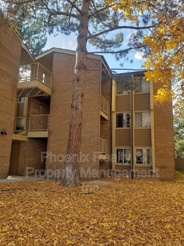 3393 Madison Ave Unit W328