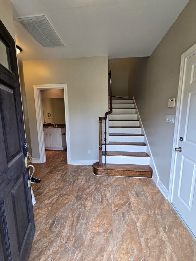 Photo - 3440 Cline St