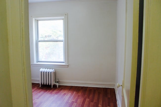 Habitación - 7956 S Normal Ave