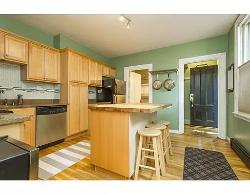 Building Photo - 75 Columbus Ave Unit 2 Rental
