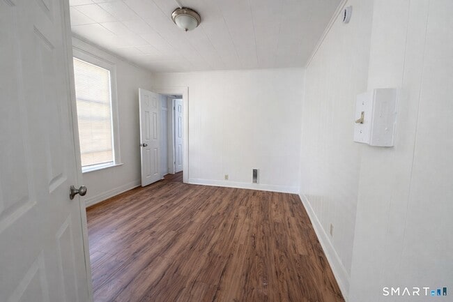 Photo - 96 Franklin St Unit 2nd Floor