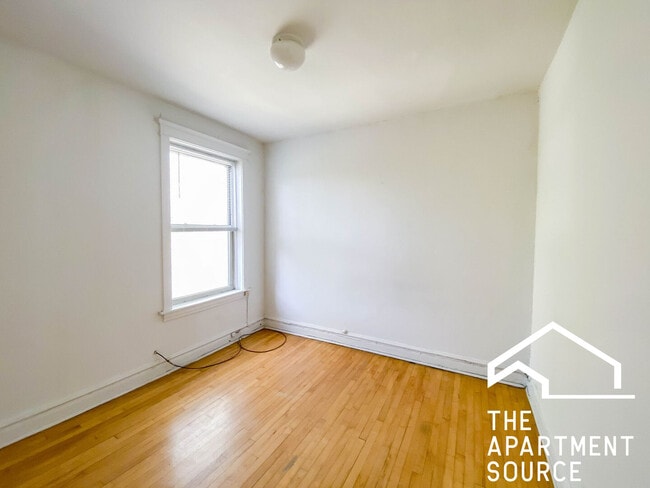 Photo - 5102 N Winchester Ave Unit 3C