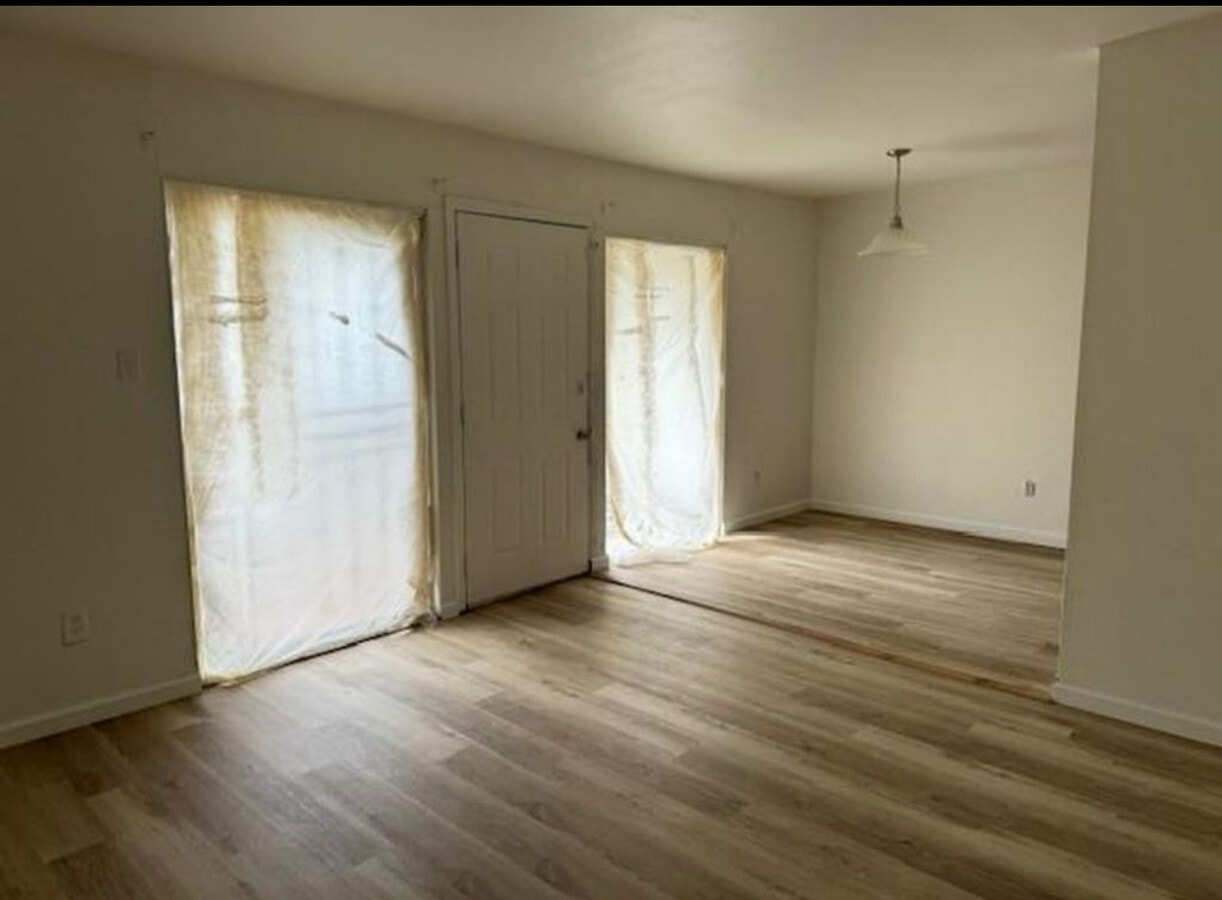 Photo - 1582 Crucero Dr Apartments Unit 4