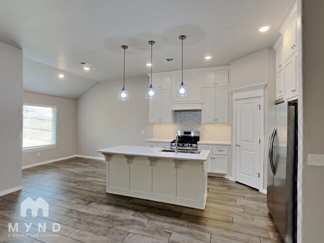 Photo - 8317 Rainier St