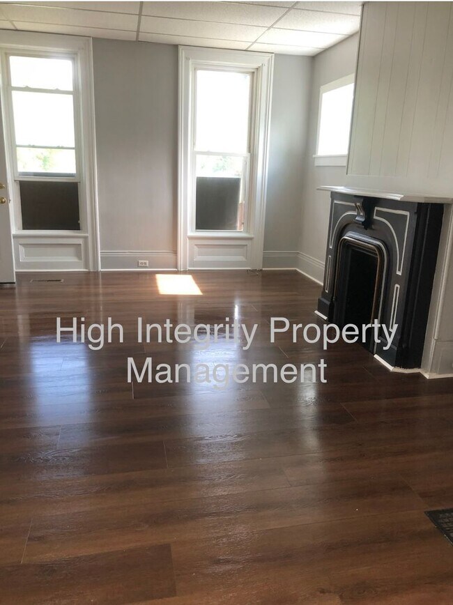 1403-1405 Lake Street