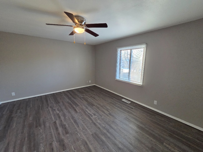 Photo - 9111 W Westlawn St Unidad WL3
