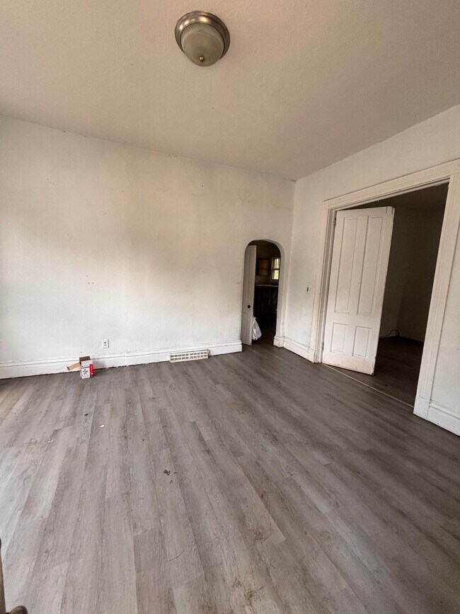 Photo - 1700 E Prairie Ave