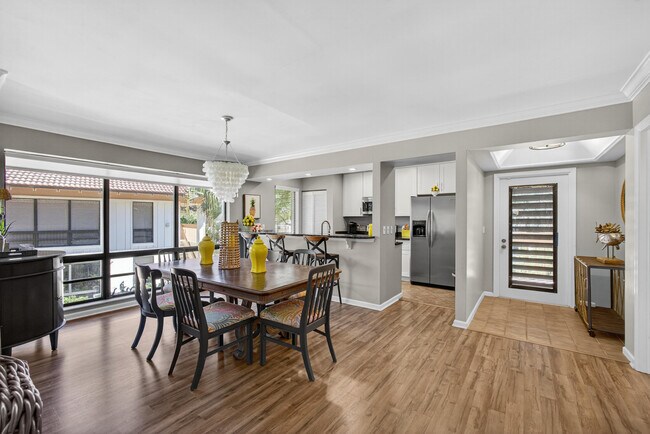 Photo - 605 Brackenwood Cove