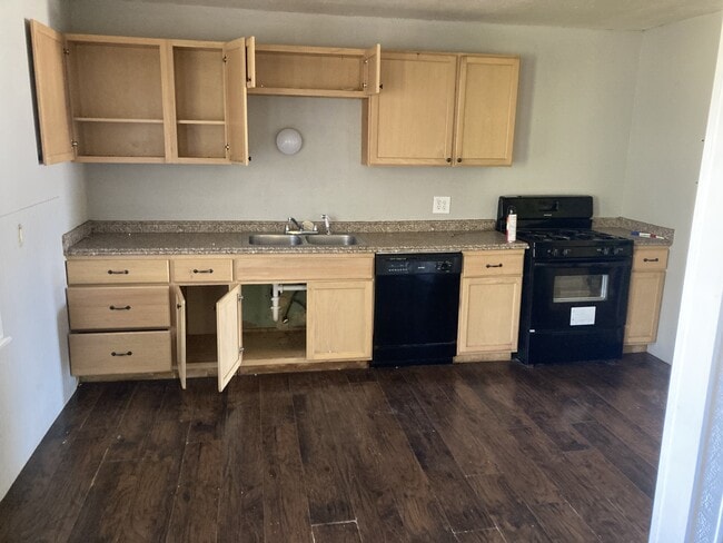 Photo - 735 Highland Pkwy