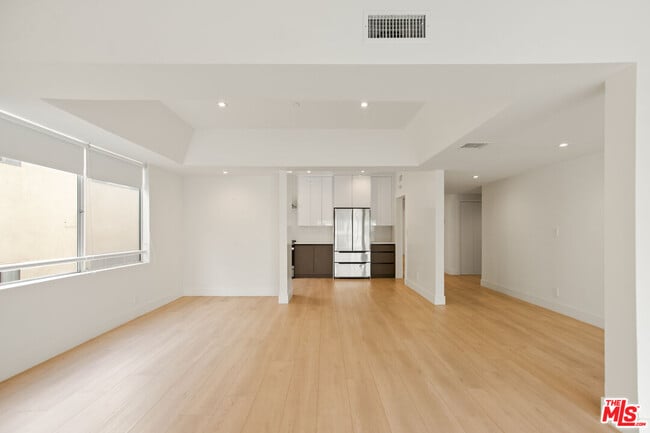 Building Photo - 10630 Wilkins Ave Unit 102