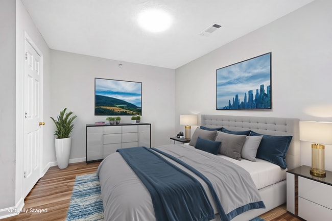 Photo - University Woods Retreat: 4 BR/4 Bath minu...