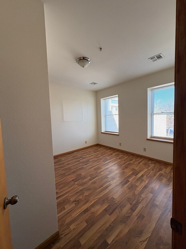 218 W Central Ave