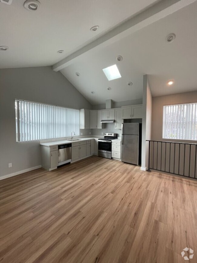 Building Photo - 246 S 12th St Unit ADU - 2 Rental