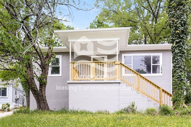 Building Photo - 1204 Bellevue St