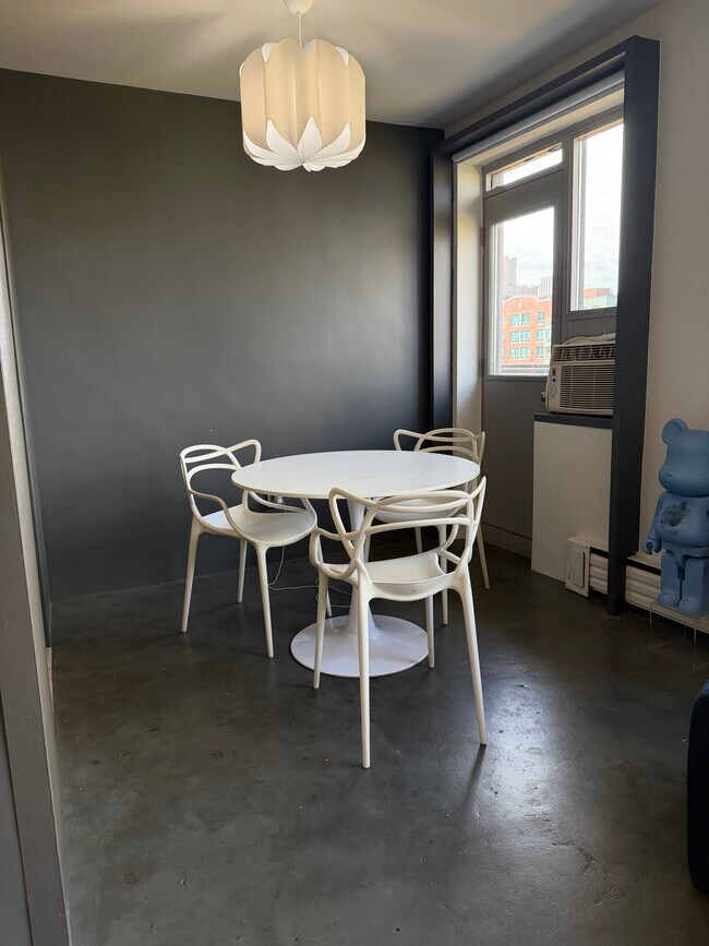 Photo - 149 St George St Unit 00602