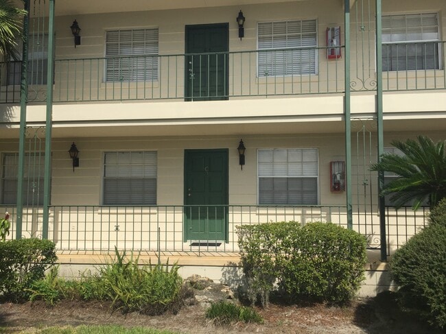 2885 S Osceola Ave Unit C2