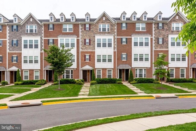 Photo - 43985 Vaira Terrace Townhome