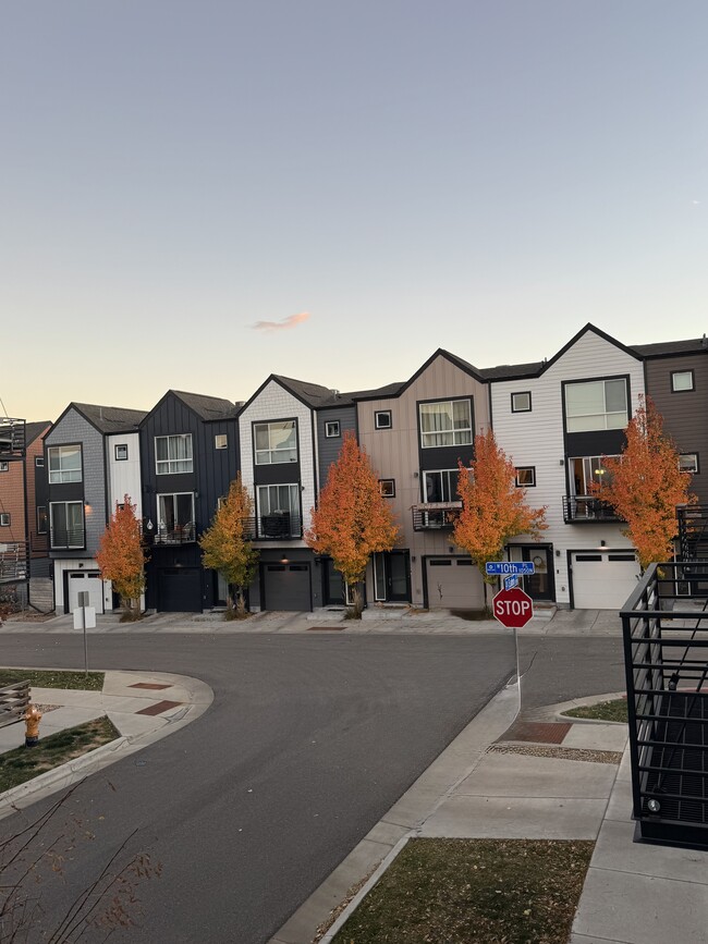 Building Photo - 1053 Eaton St