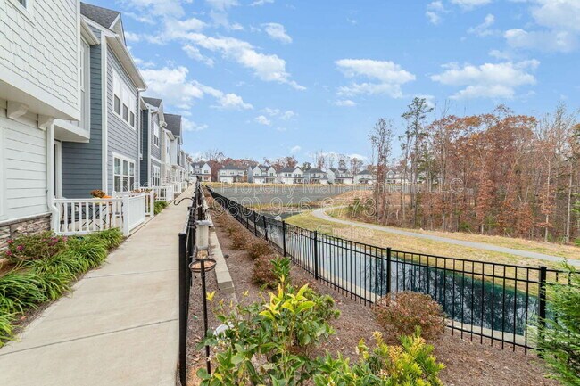 Photo - 8929 Peatland Aly