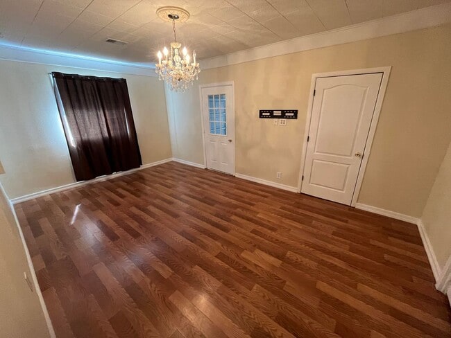 Photo - 2/2.5 Brick Home in the Heart of Batesville