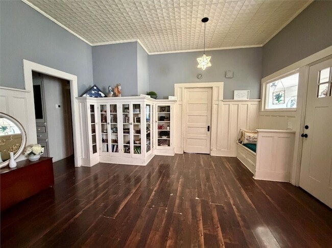 Photo - 301 Forrest Ave