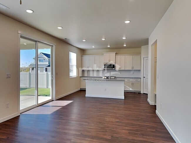 Photo - 9523 W Shumard St