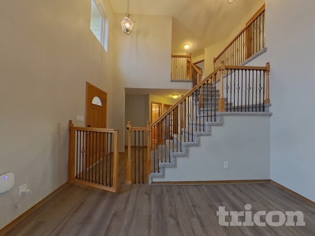 Photo - 7910 Camfield Cir