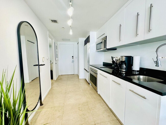Photo - 485 Brickell Ave Unit SI FL30-ID1255508P