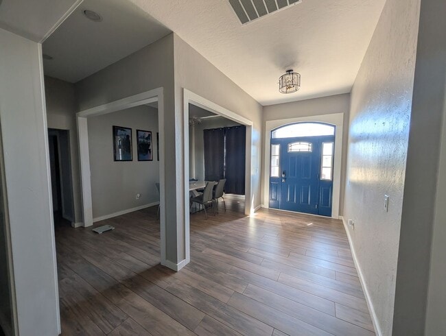 Photo - 1001 Hummingbird Dr.