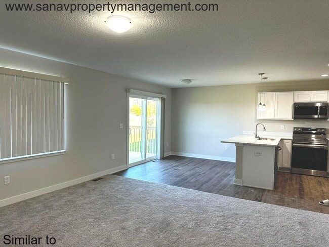 3065 Fairfield Dr