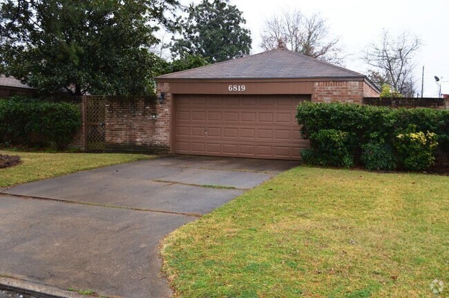 Building Photo - 6819 Ambler Dr Rental