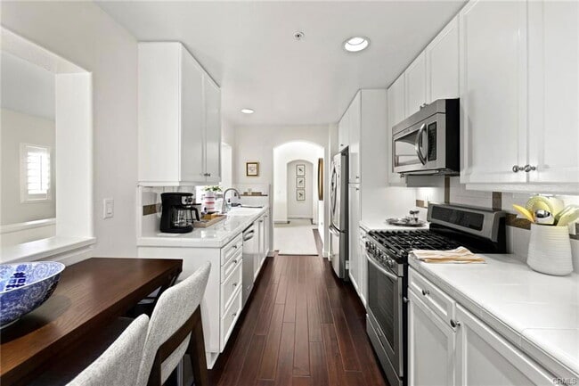 Building Photo - 4 Firenze Ct