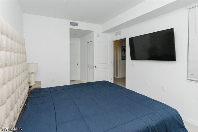 Photo - 5651 Double Eagle Cir Unit 4332
