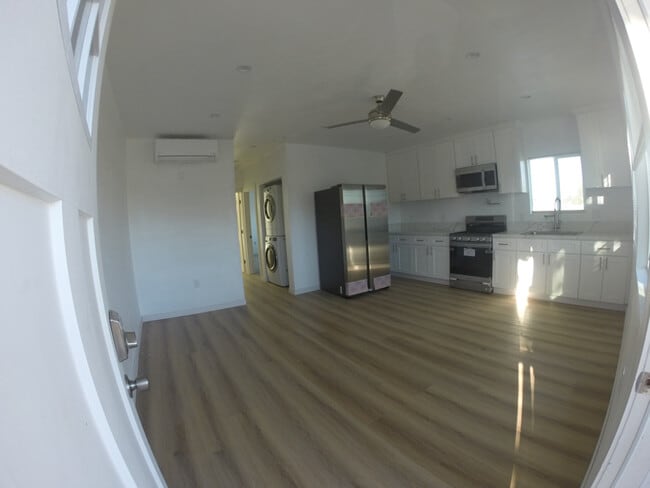 Photo - 6002 Hazelbrook Ave Unidad 1