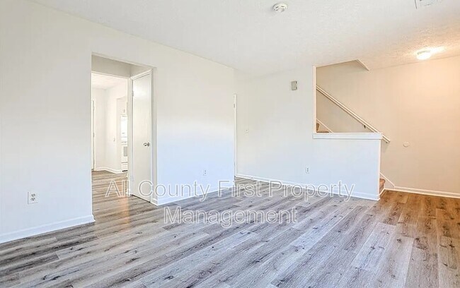 Photo - 732 S Candler St