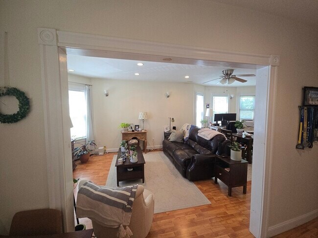 Photo - 146 Hillside Rd Unit 1