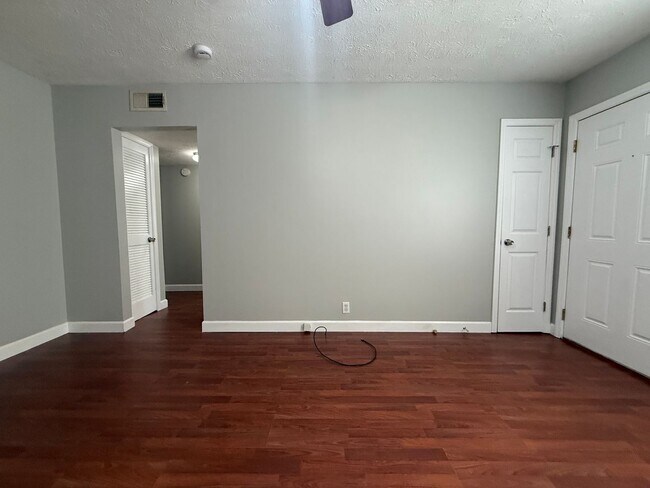 2337 Cooper Terrace