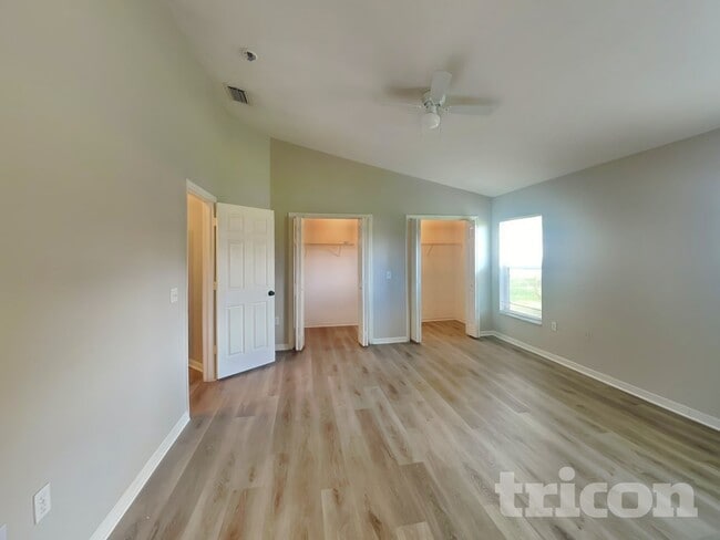 Photo - 10417 Salisbury St
