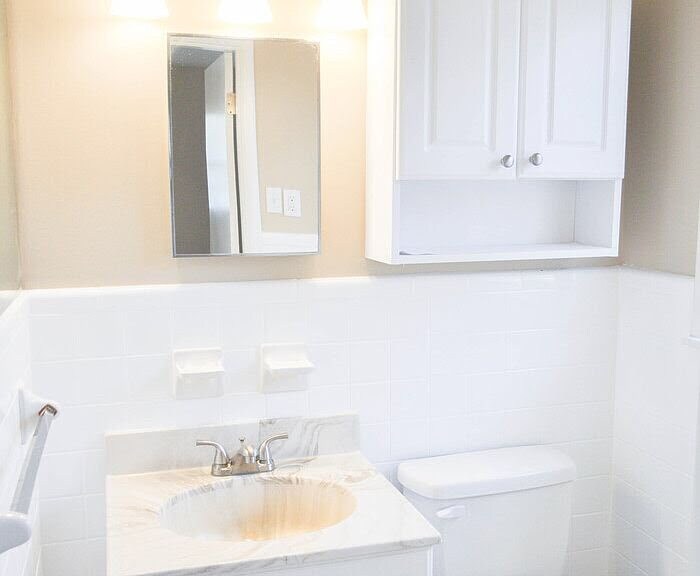 bathroom 1 - 9755 Fox Hollow Rd