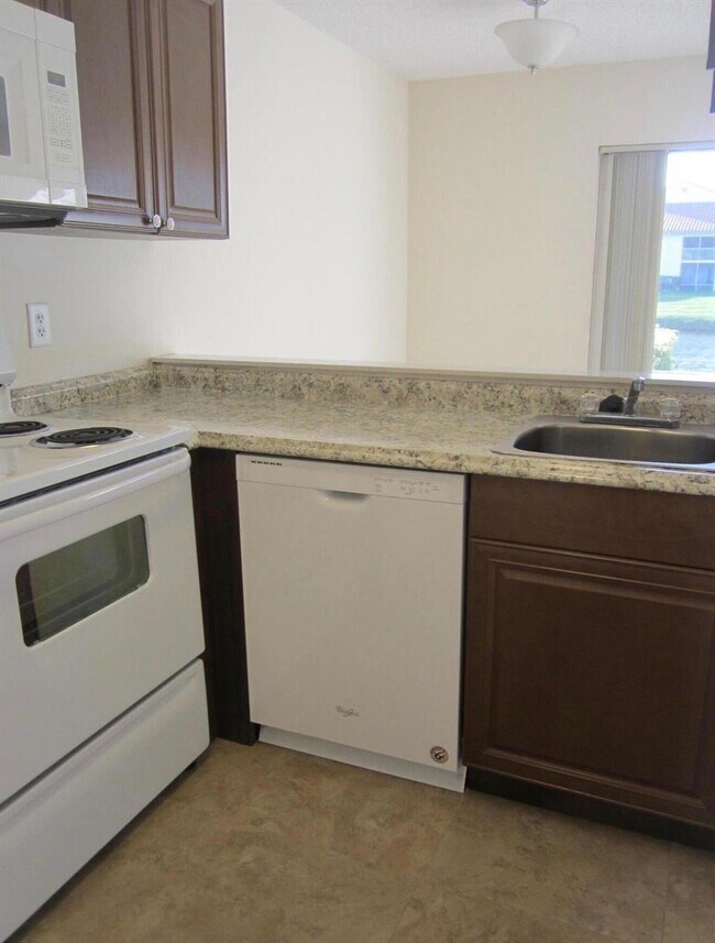 Photo - 7103 Glenmoor Dr Unit 7103