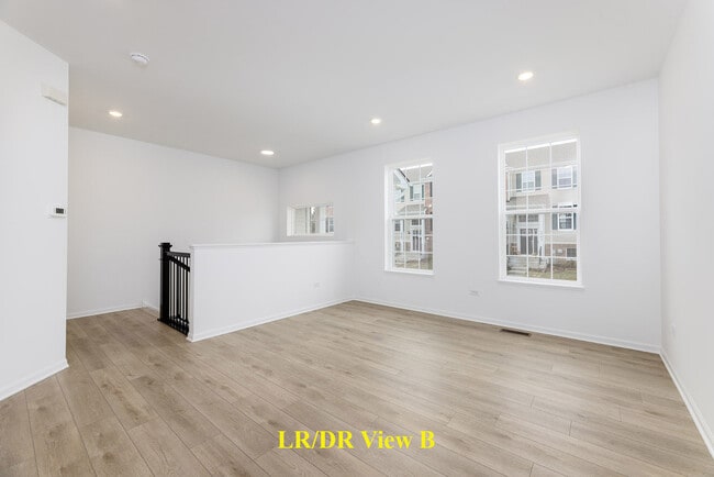 Photo - 1703 Neubauer Cir