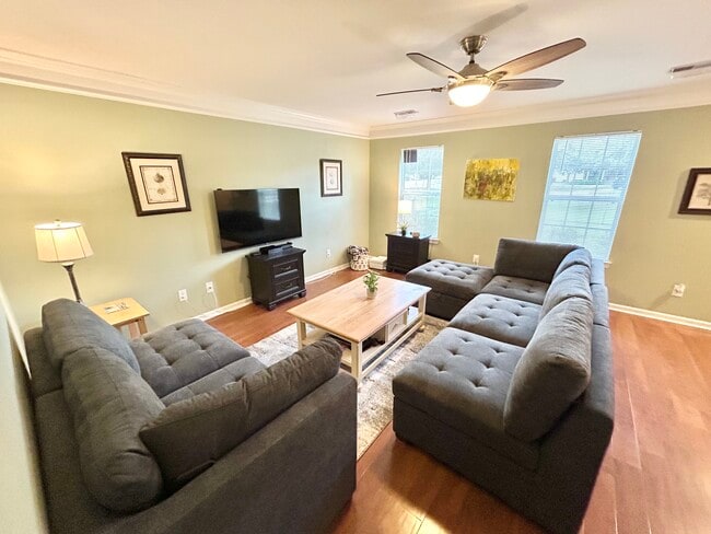 Photo - 2268 Kings Gate Ln