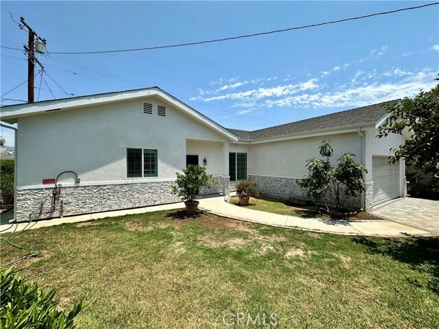 610 N Hidalgo Ave