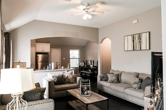 Photo - 2514 Lee St