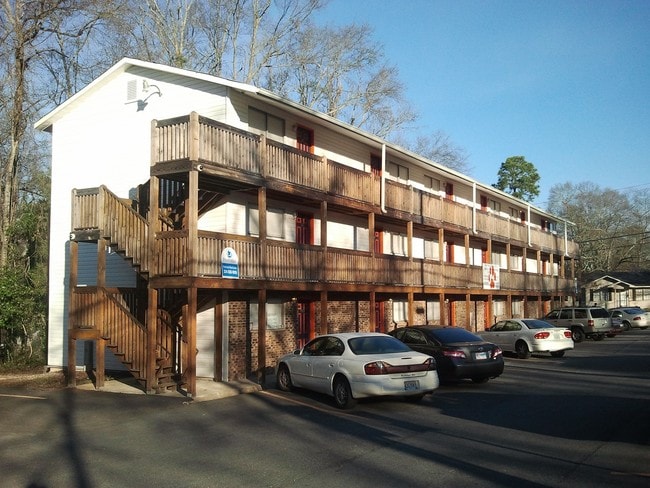 Ross Point Apartments - Ross Point Apartments